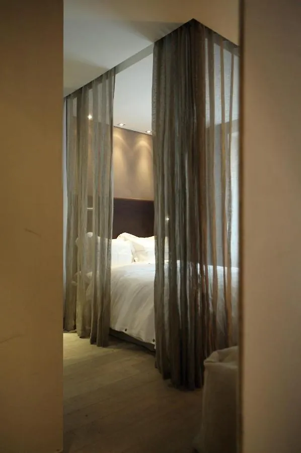 Hotel Hidden Paris