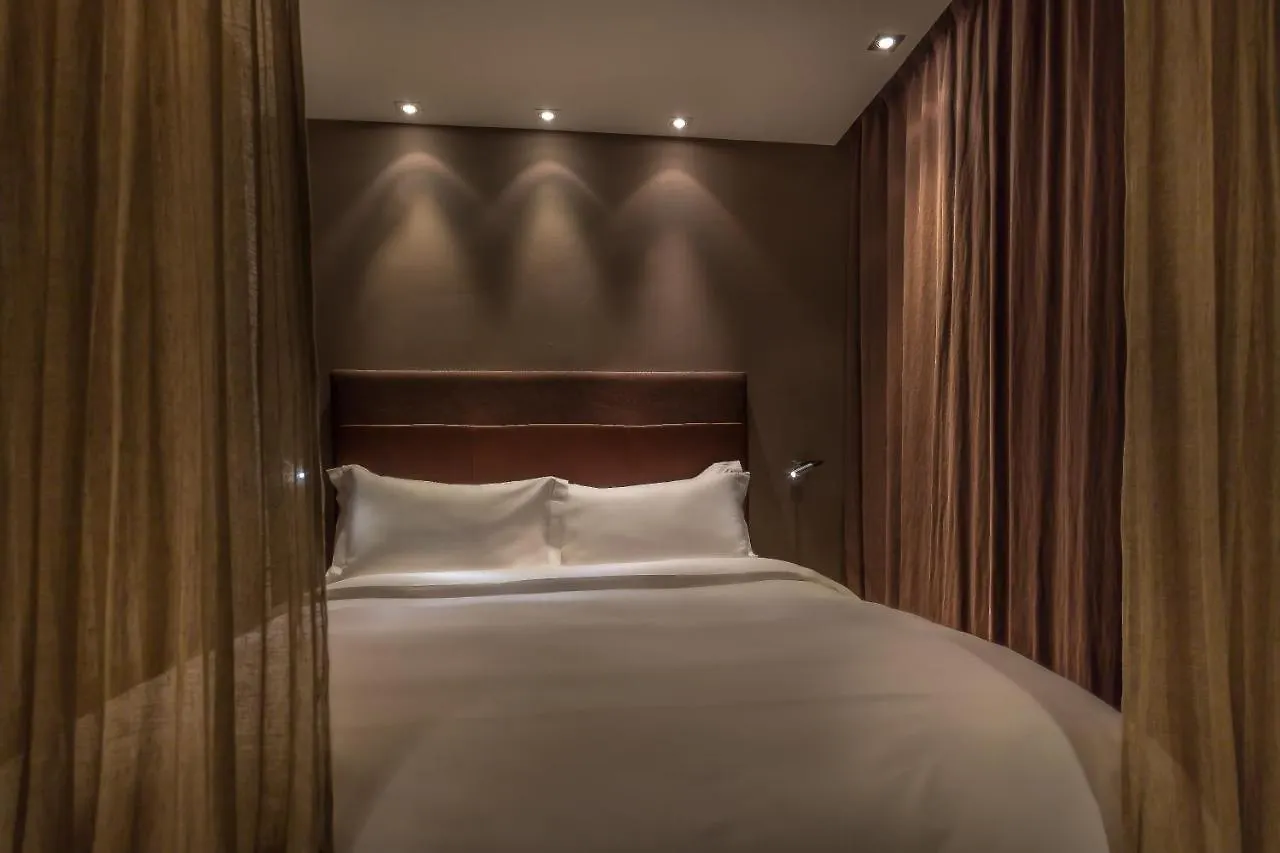 Hidden 4* Paris